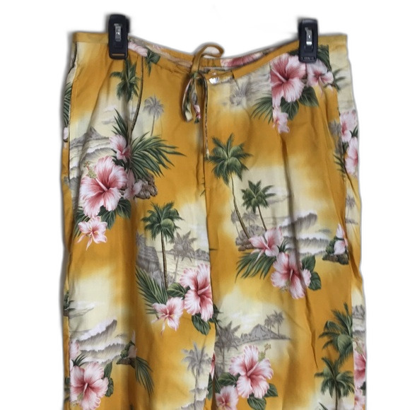 Hilo Hattie the Hawaiian original lightweight floral pants size medium girly - Picture 2 of 9